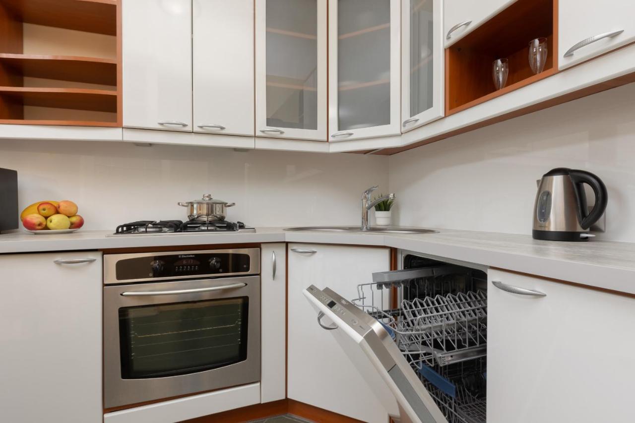 Spacious & Quiet 1 Bedroom Apartment In Pruszkow By Noclegi Renters Eksteriør billede