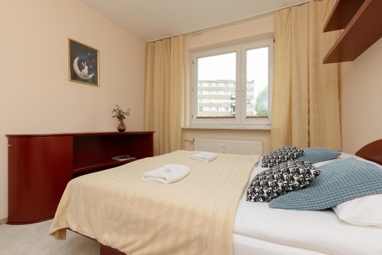 Spacious & Quiet 1 Bedroom Apartment In Pruszkow By Noclegi Renters Eksteriør billede