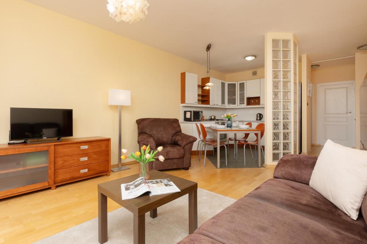 Spacious & Quiet 1 Bedroom Apartment In Pruszkow By Noclegi Renters Eksteriør billede
