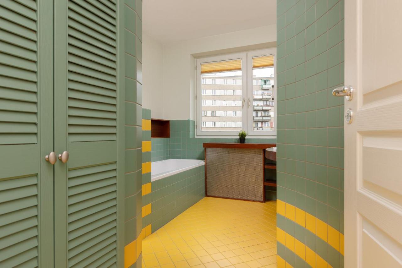 Spacious & Quiet 1 Bedroom Apartment In Pruszkow By Noclegi Renters Eksteriør billede